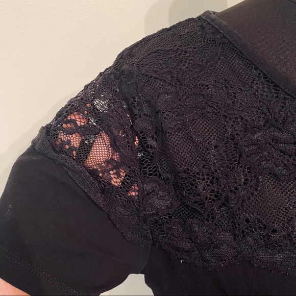 H&M Lace Top - Picture 2 of 2